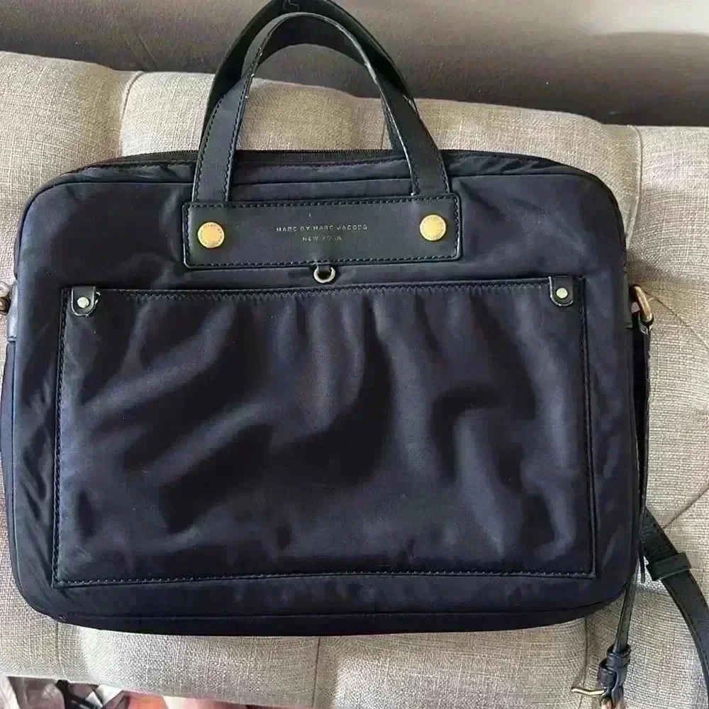 Marc Jacobs black gold